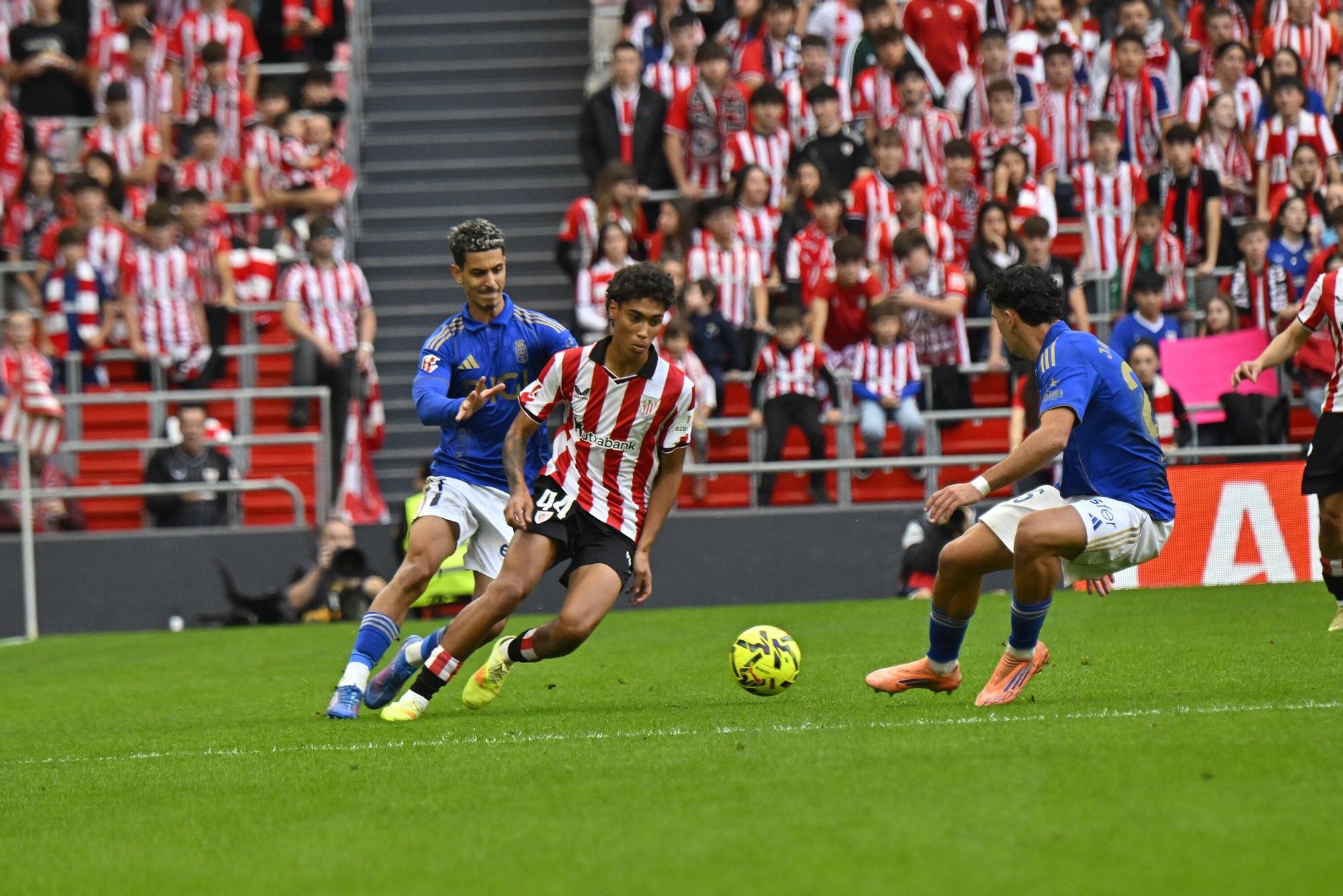 Athletic-Real Oviedo, en imágenes