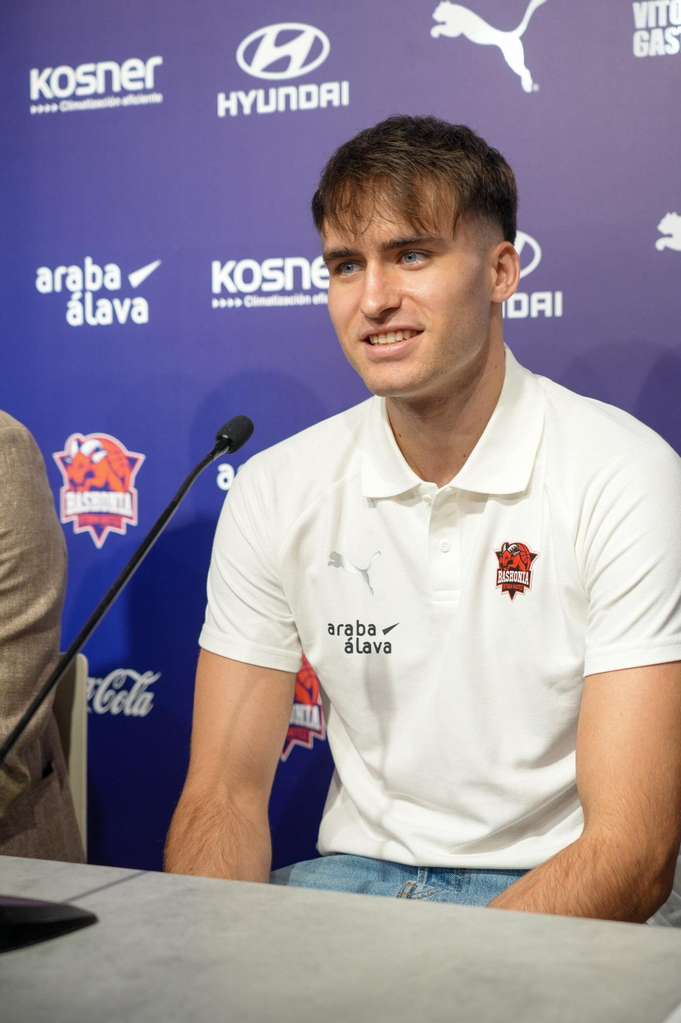 En imágenes: Rafa Villar, presentado como nuevo jugador del Baskonia