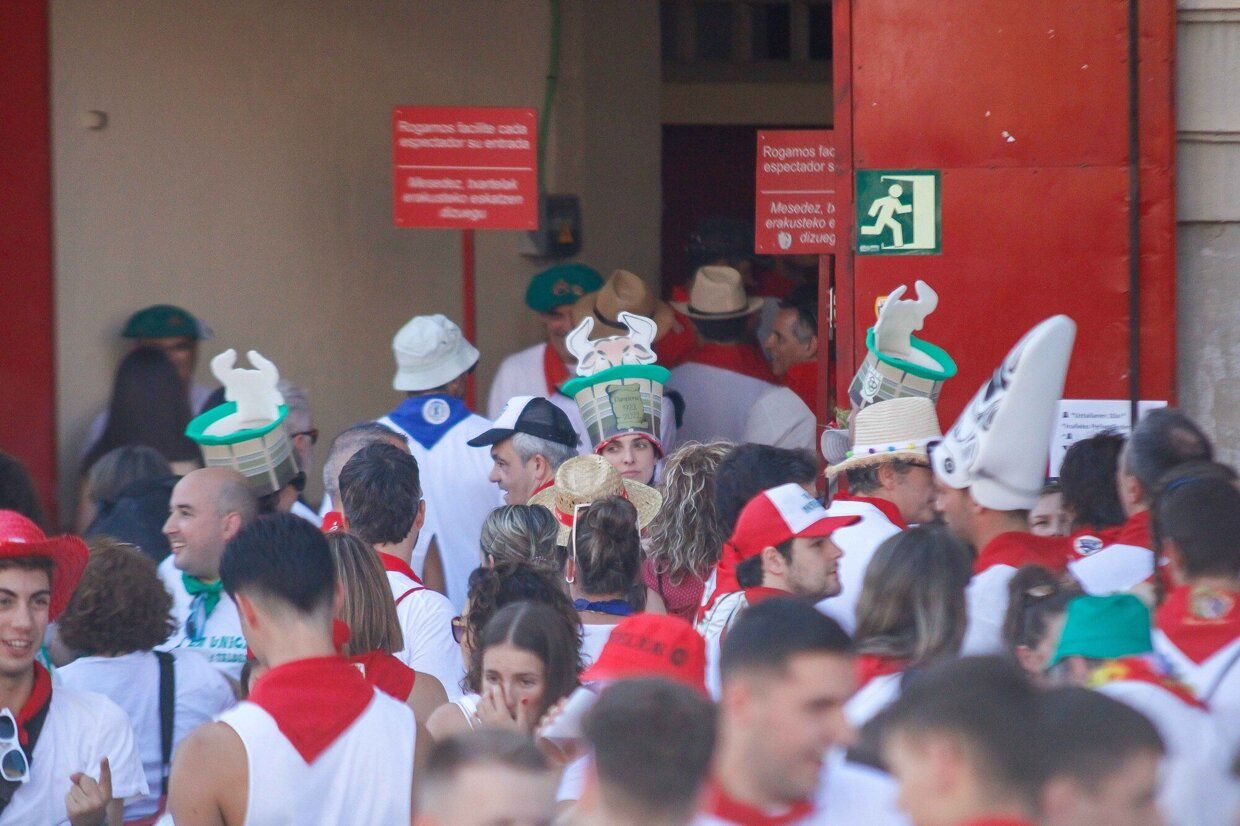 Entrada de las peñas día 10 de Julio