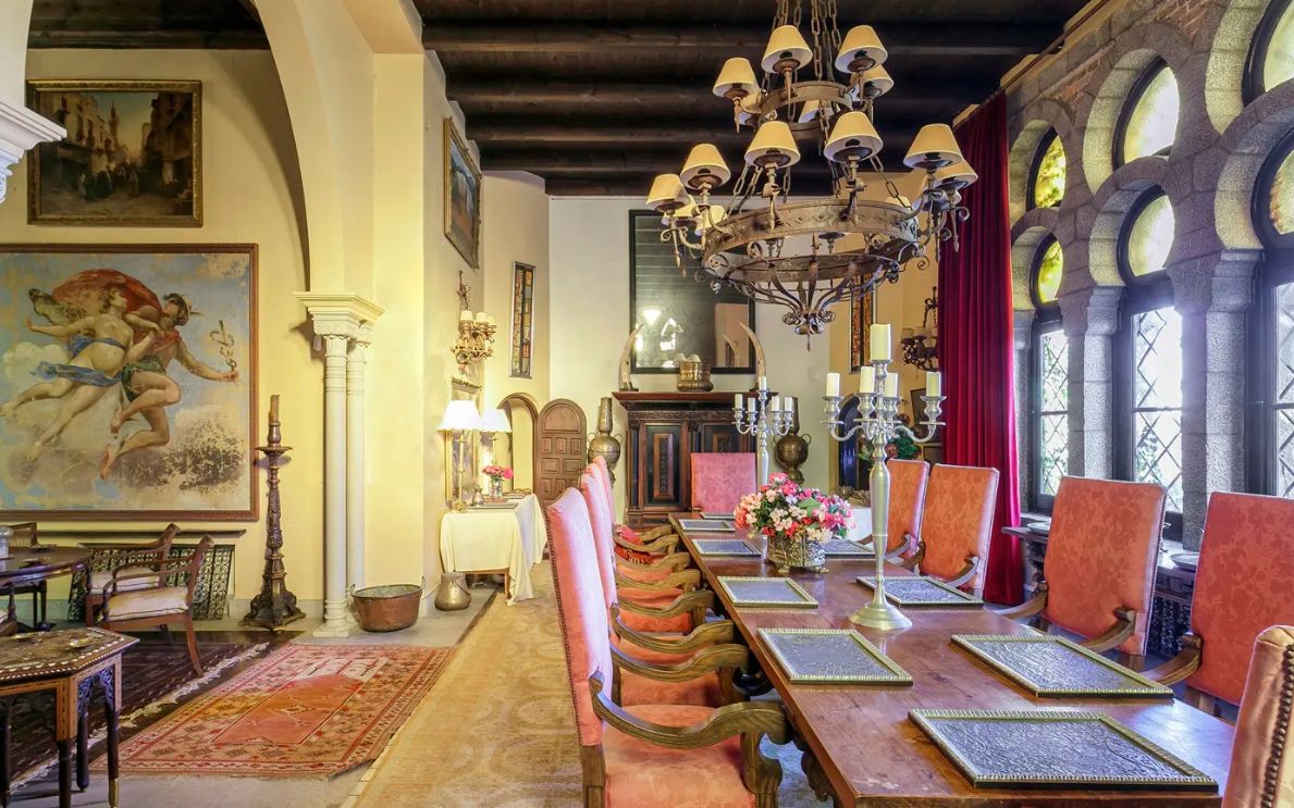 En imágenes: Se ponen a la venta el castillo y los jardines de Ocharan de Castro Urdiales