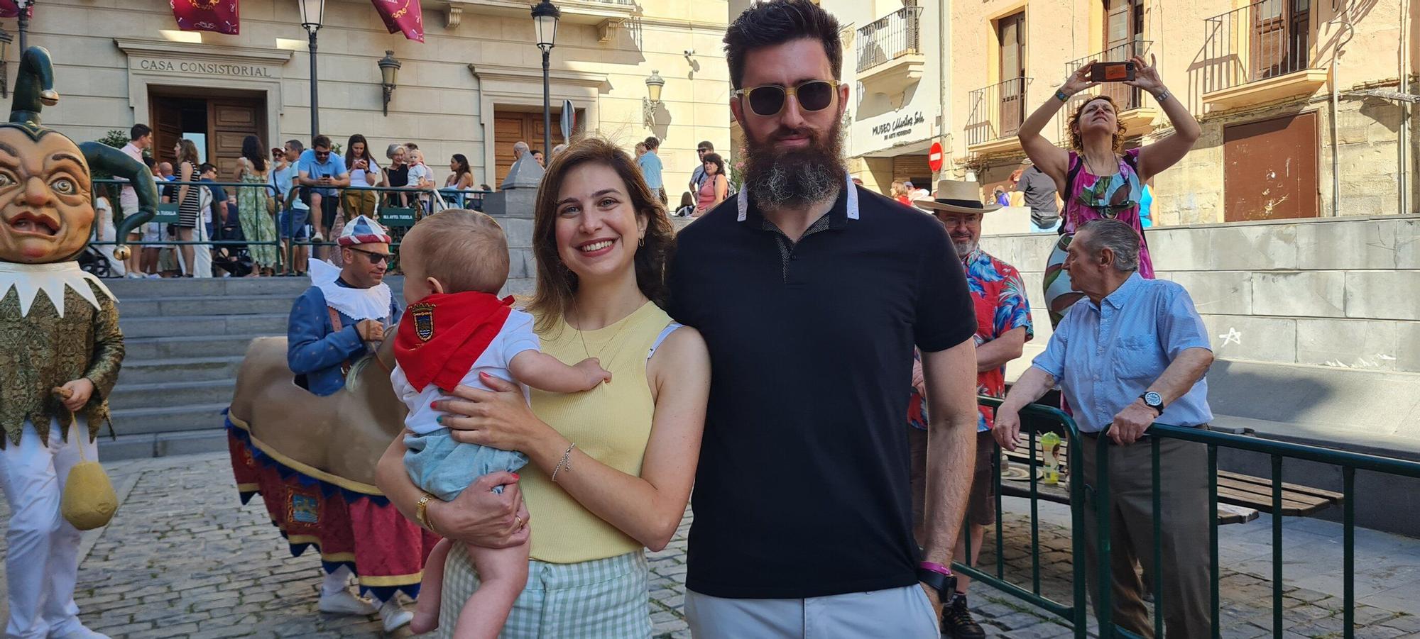 Fotos de la imposición del pañuelo de fiestas de Tudela a los nacidos en 2024