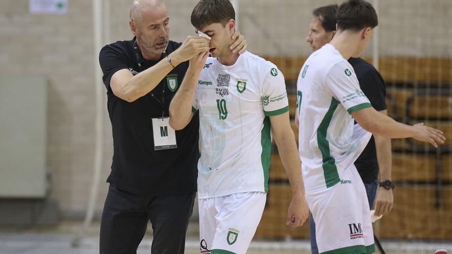 Aparatosa lesión de Mikel Redondo, jugador de Anaitasuna