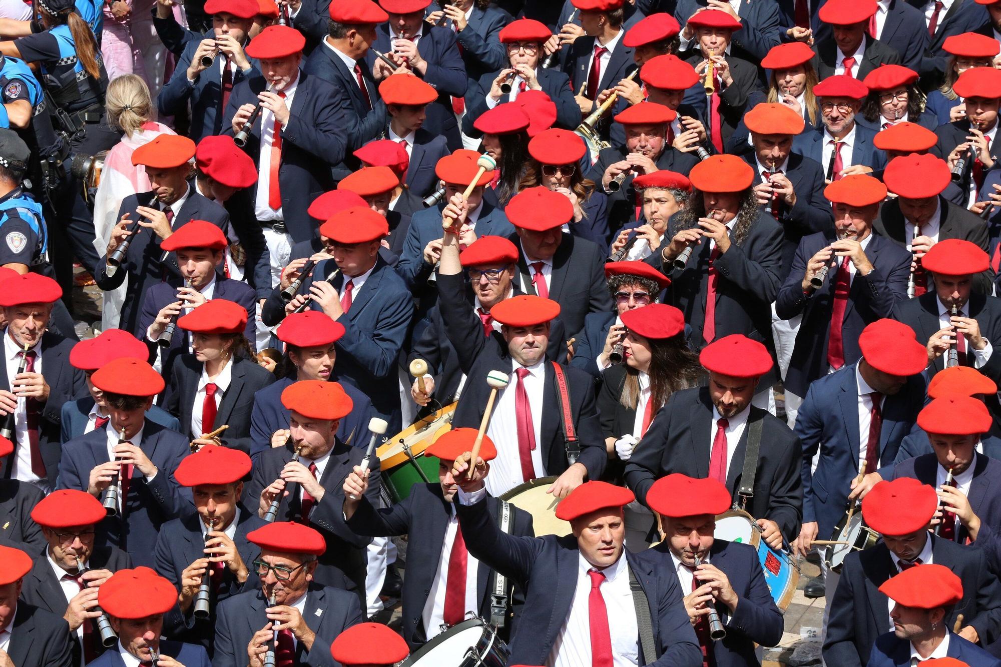 Fotos del  Chupinazo de San Fermín 2025 en Pamplona: ¡La fiesta más internacional se enciende con un grito solidario por Palestina!