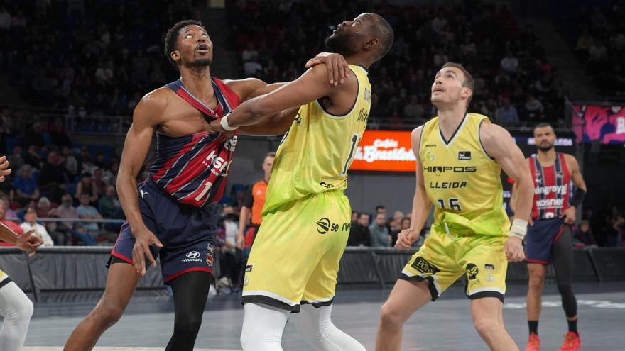 Dos titanes bajo los aros