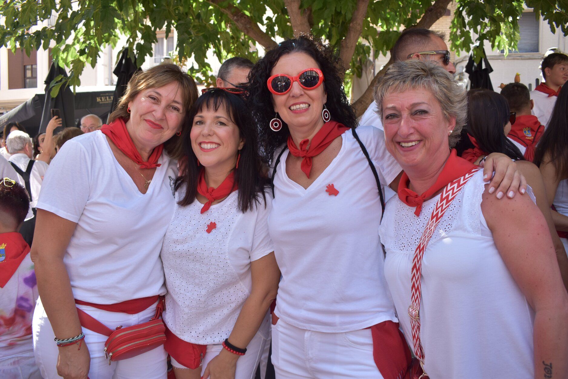 Fotos del chupinazo de fiestas de Peralta