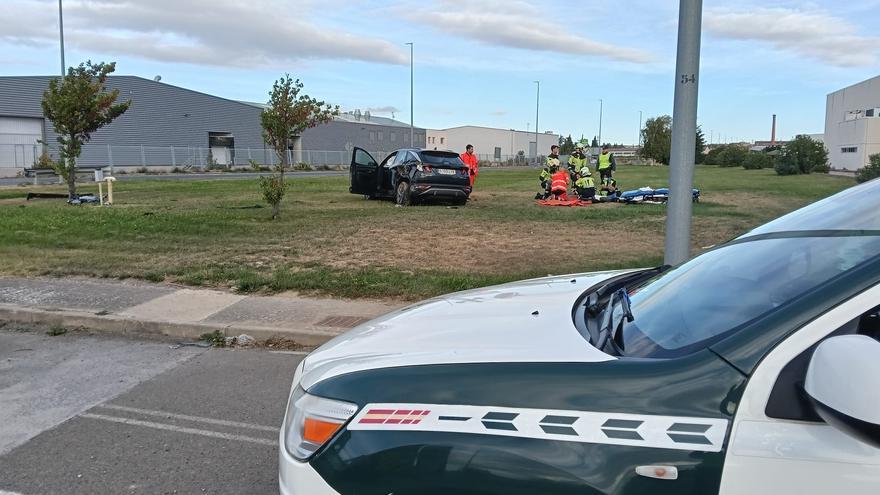 Herido grave un menor en una salida de vía en la NA-128 en Tafalla