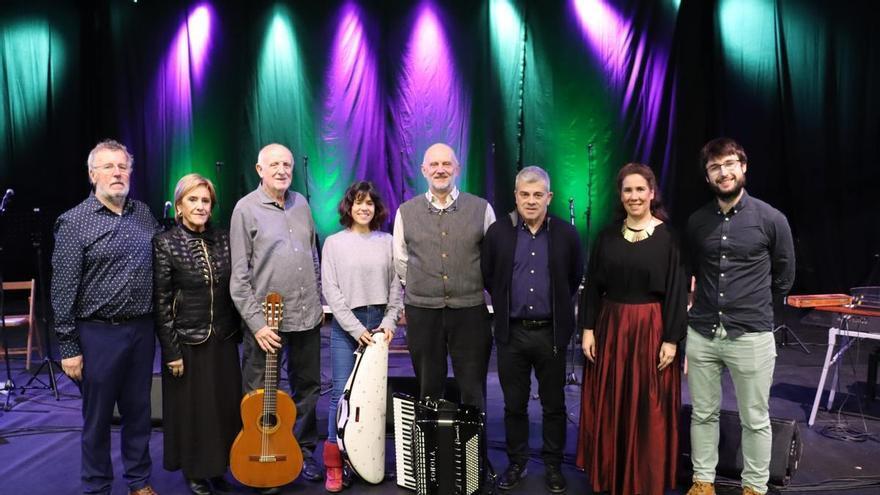 El Aitzina Folk calienta motores con Oskarbi