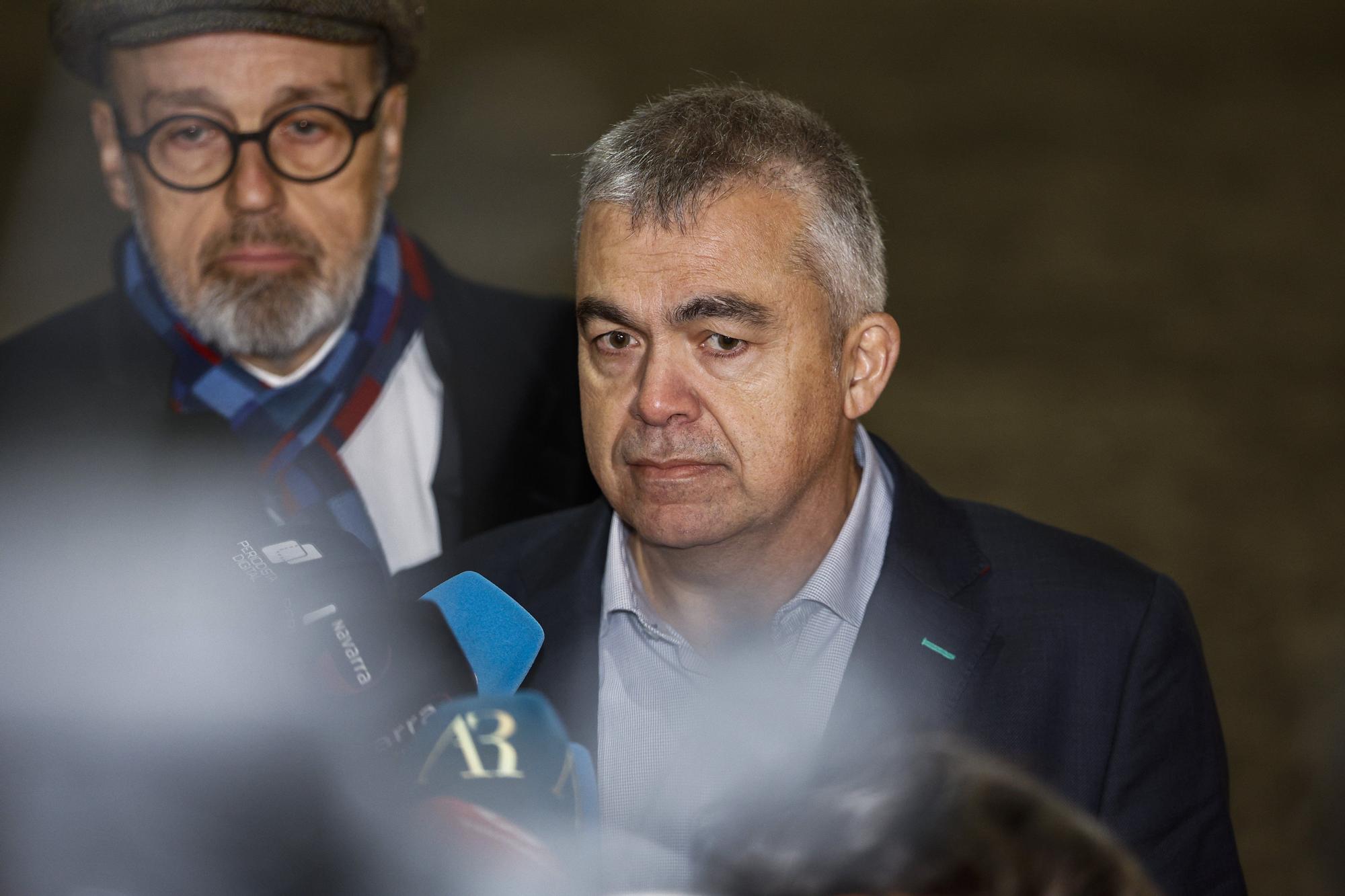 Fotos de la salida de Santos Cerdán de la cárcel de Soto del Real