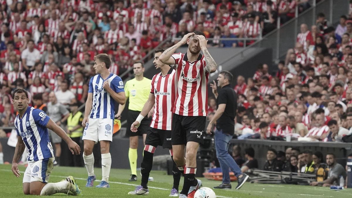Sancet se lamenta en el encuentro ante el Alavés