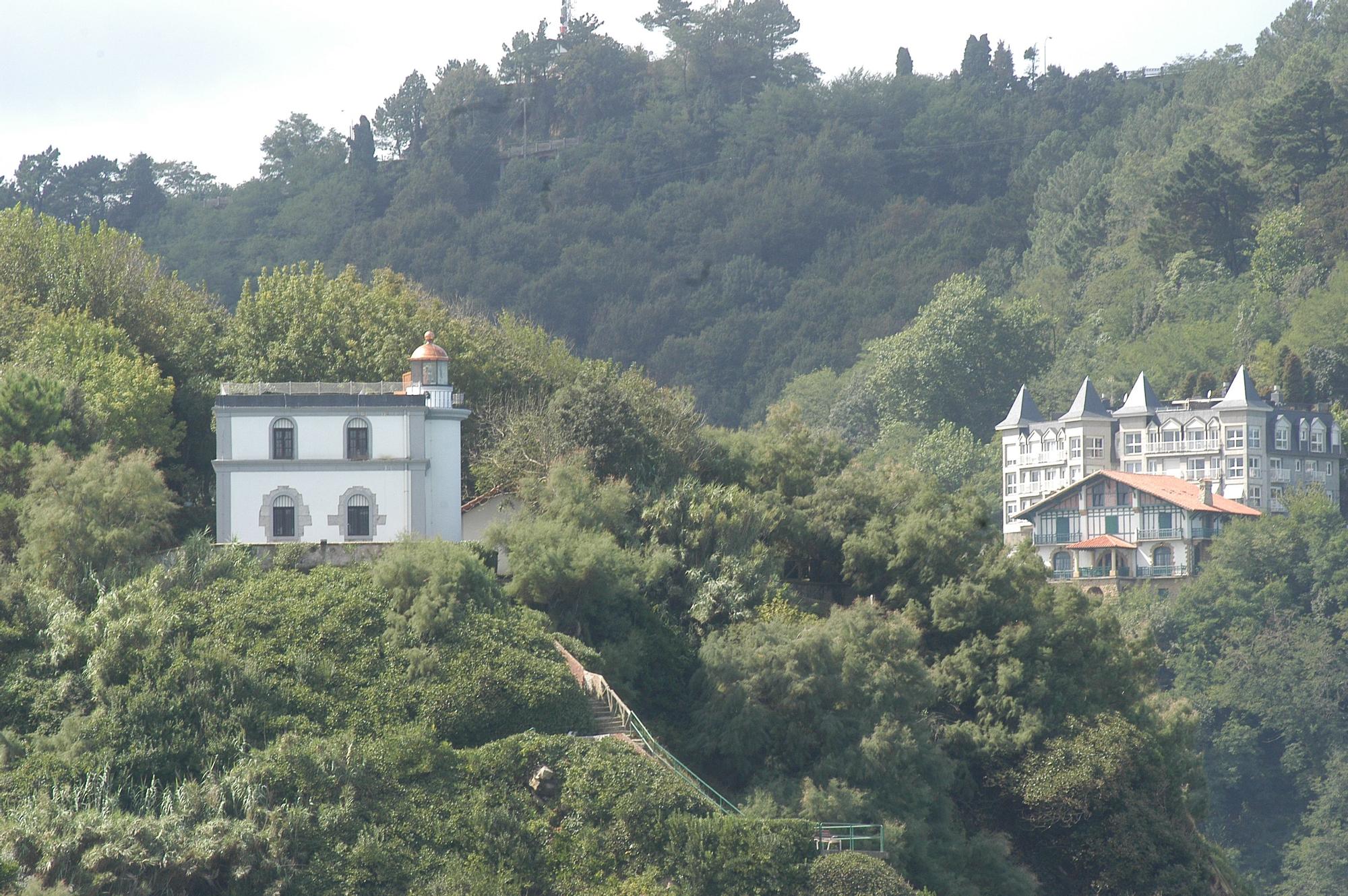 Faro de Santa Clara (San Sebastián)