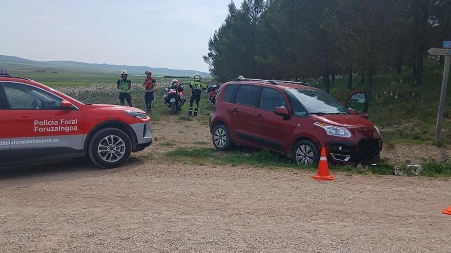 Un hombre de 90 años muere atropellado por su coche en un paraje rural navarro en Los Arcos