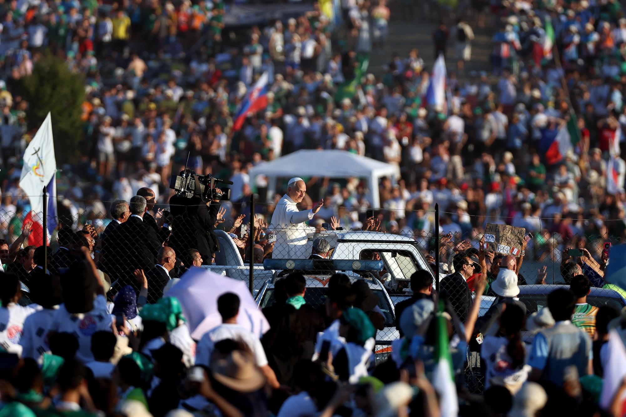 El papa León XIV despide el Jubileo de la Juventud