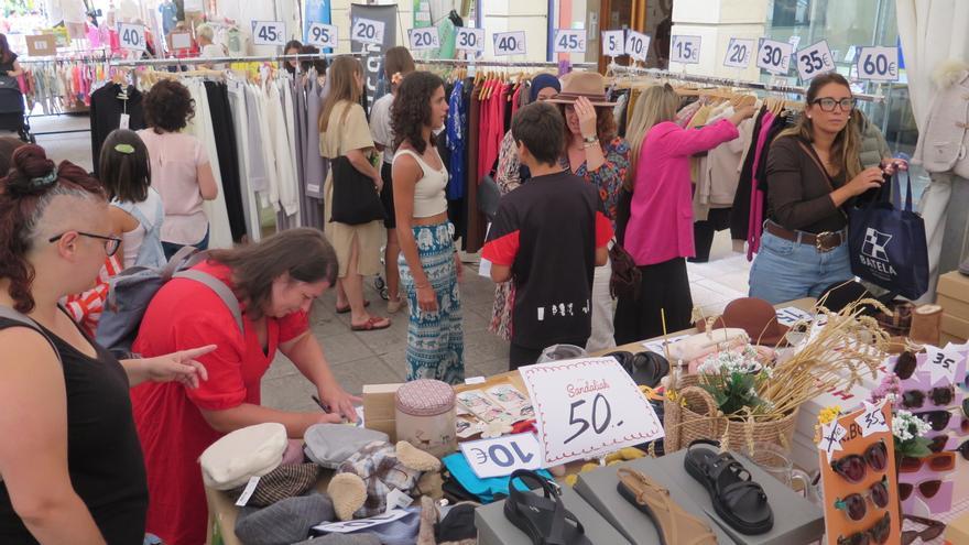 Urretxu eta Zumarragako Udako Azoka: hau bai ‘merkado’ ona!