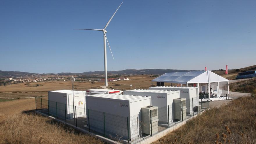 Receta contra apagones: Navarra acelera la tramitación de parques de almacenamiento con baterías