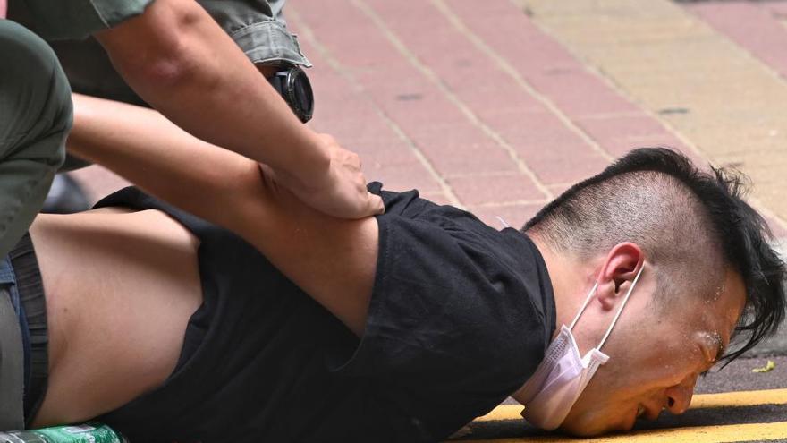 Miles de hongkoneses salen a la calle para protestar contra la ley de seguridad