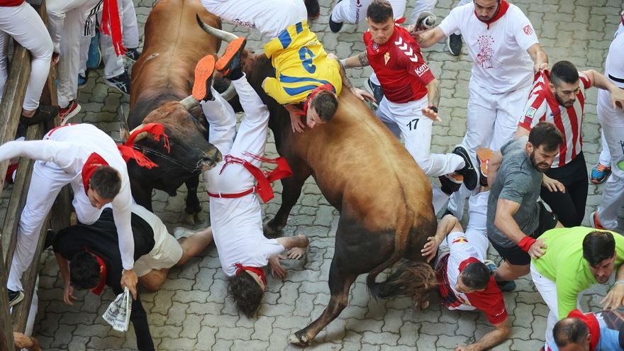 San Fermín | Todas las fotos del quinto encierro de los Cebada Gago