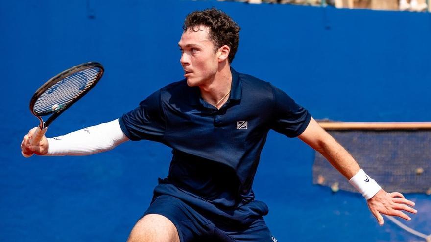 Iñaki Montes se hace grande ante las adversidades y no da opción al finlandés Eero Vasa en Menorca