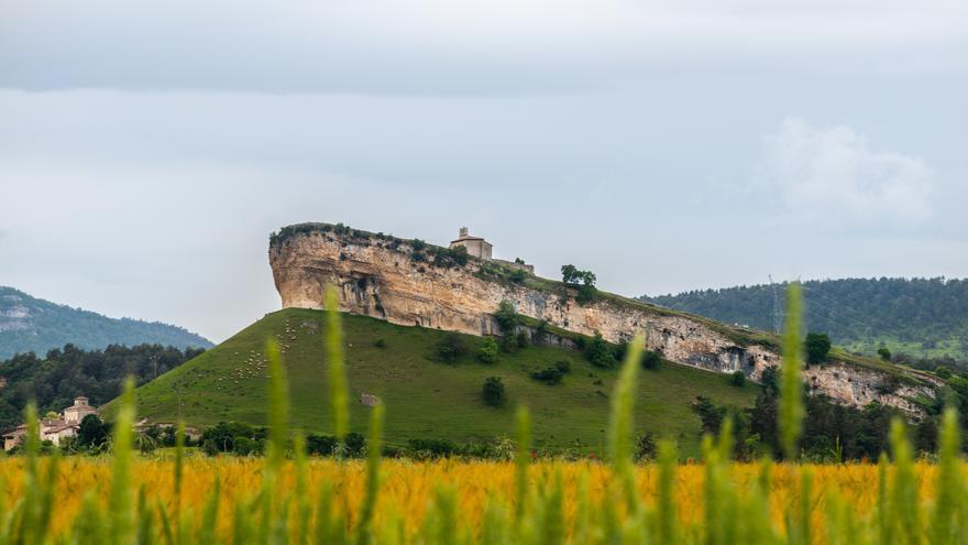 San Pantaleón de Losa, la increíble ermita burgalesa que custodió el Santo Grial