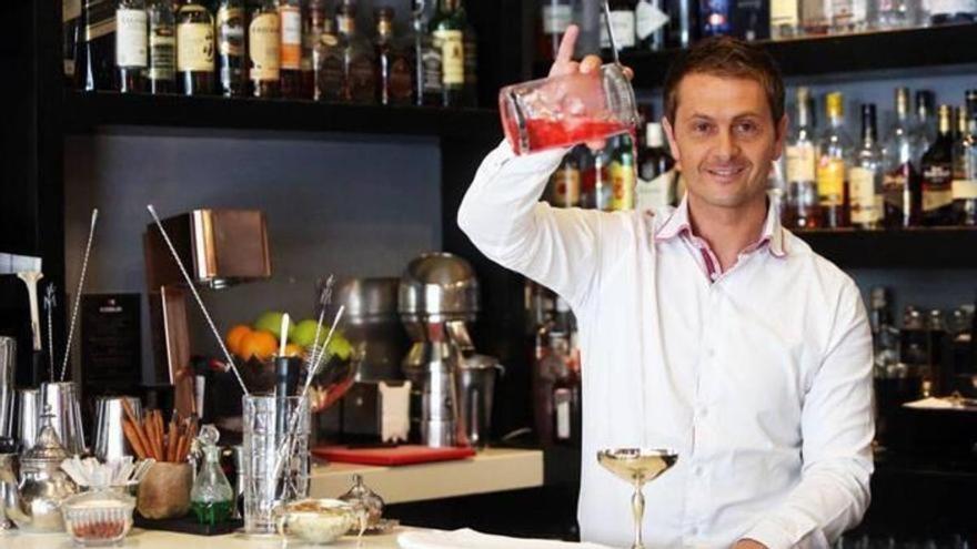 Un bartender de Bilbao se consagra entre los mejores del Estado