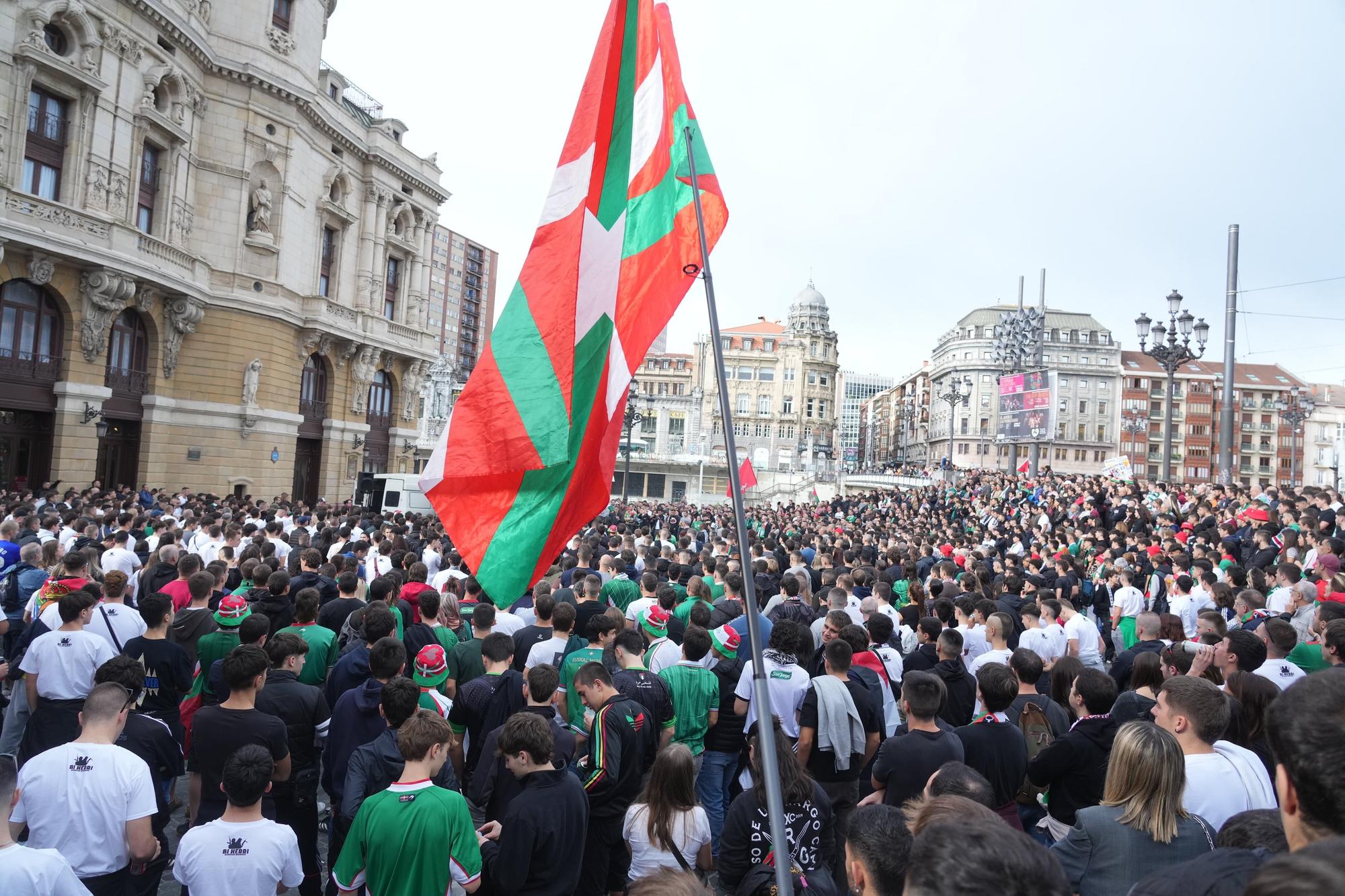 Euskal Herria se vuelca con el partido Euskal Selekzioa - Palestina