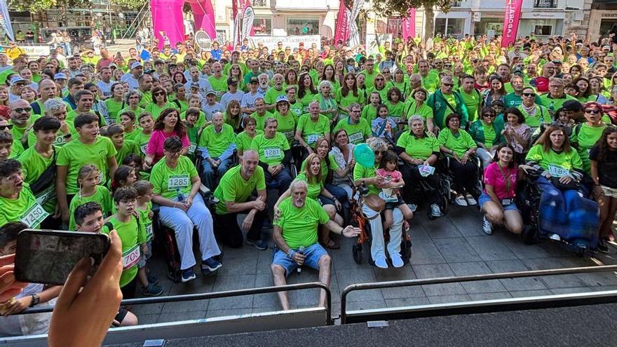 En imágenes: Vitoria se tiñe de verde por la ELA