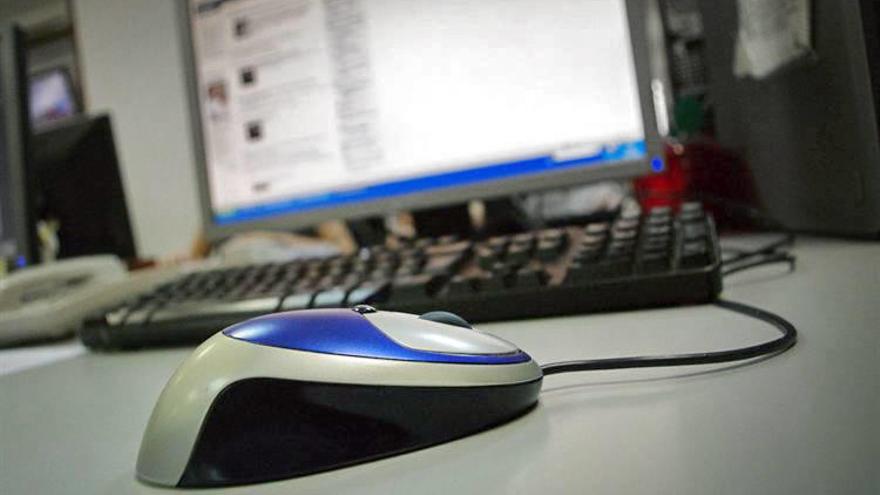 Tres de cada diez descargas de programas de uso no autorizado tienen malware.