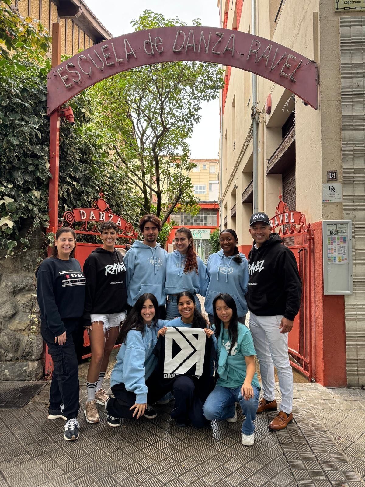 El triunfo del grupo HAZE es &quot;un sueño hecho realidad y compartido&quot; por toda la familia de la Escuela de Danza Ravel de Pamplona.