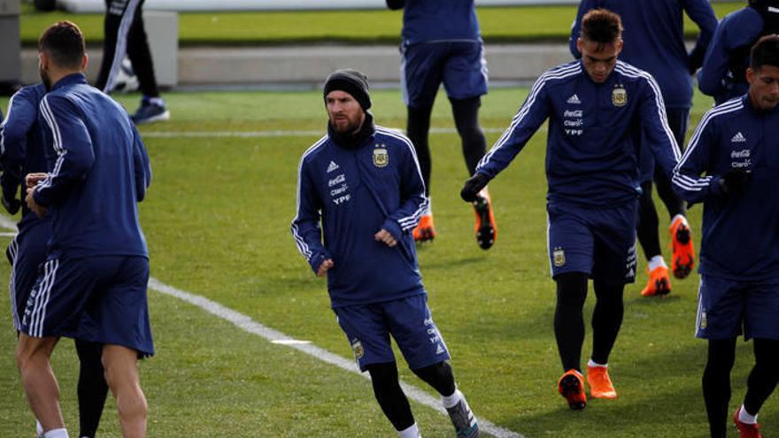 El delantero de la selección argentina Lionel Messi durante el entrenamiento en la Ciudad Deportiva de Valdebebas.