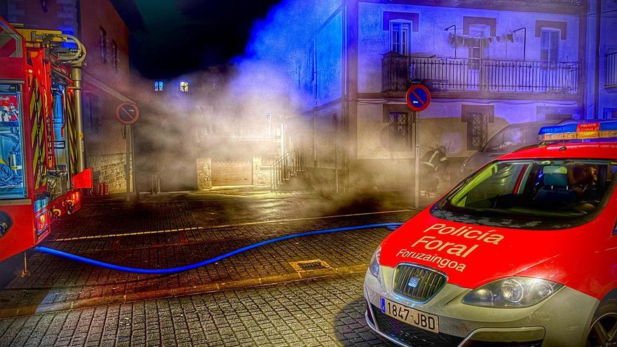 El fuego daña la techumbre de una vivienda en Altsasu sin causar heridos