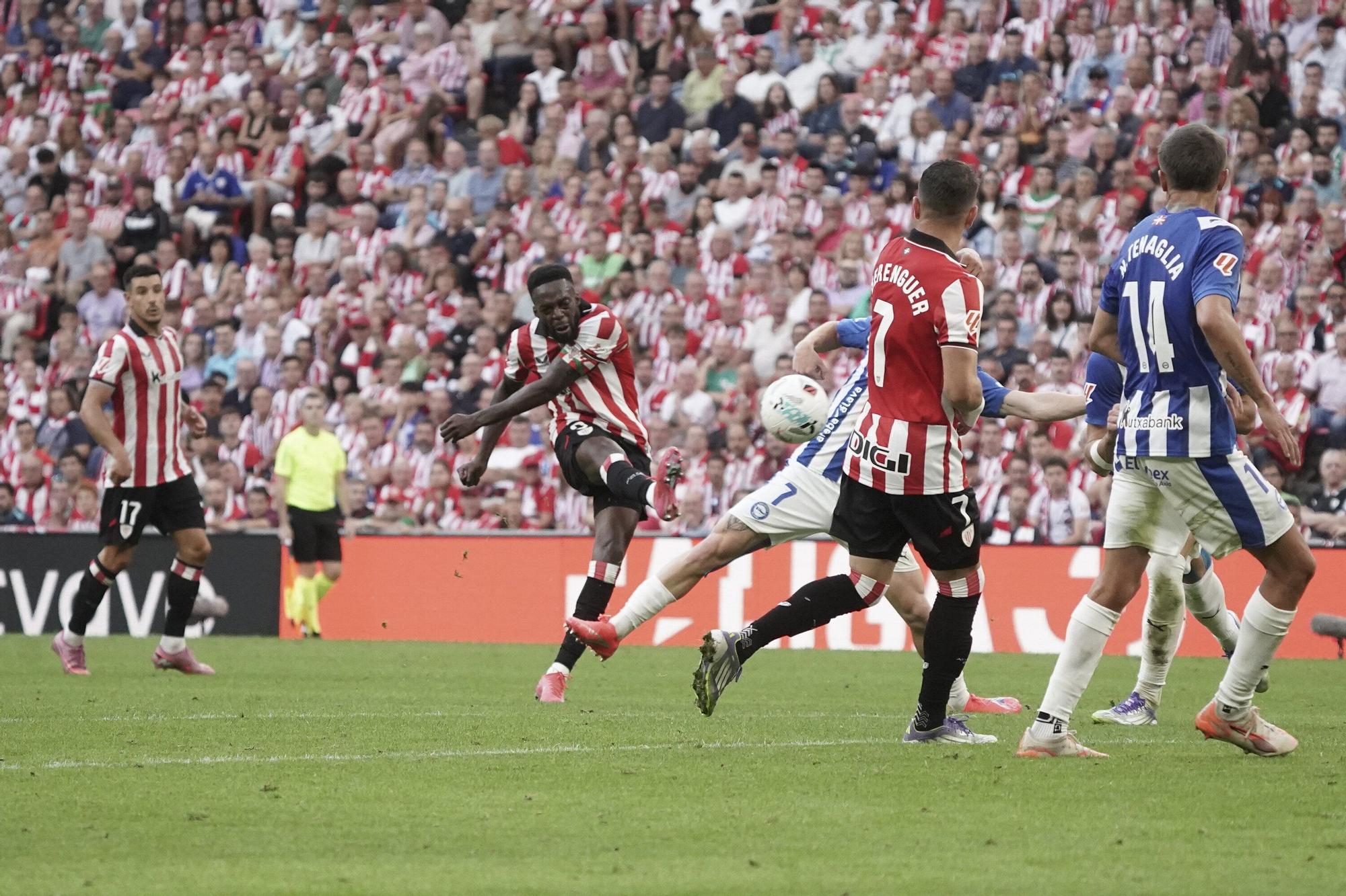 En imágenes: Así está siendo el derbi entre Athletic y Alavés en San Mamés