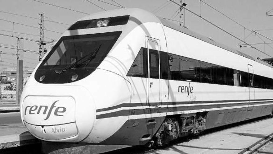 Un tren Alvia de Renfe en circulación.