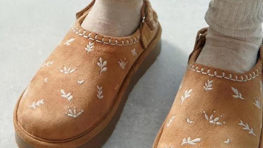 Adiós a los pies fríos: Los zuecos virales de Zara que valen menos de 30 euros