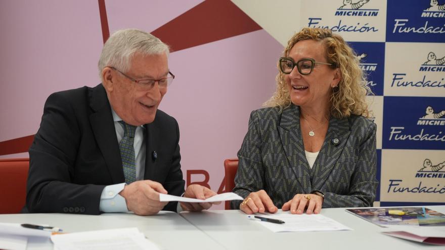 Un convenio "pionero" reforzará la prevención y el apoyo ante el Alzheimer en Álava