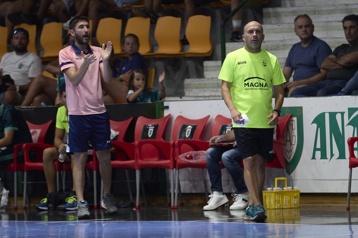 Osasuna - Magna remonta en su primer partido de la temporada