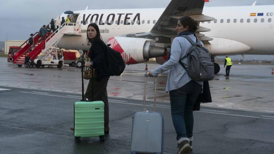 El aeropuerto de Foronda cerró 2025 con 307.000 viajeros, un 16,4 % más que el año anterior