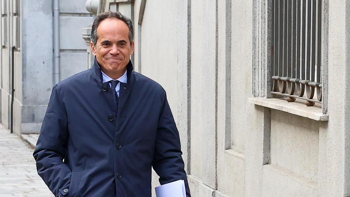 El ex secretario de Estado de Comunicación Francesc Vallés a su llegada a declarar como testigo al Tribunal Supremo