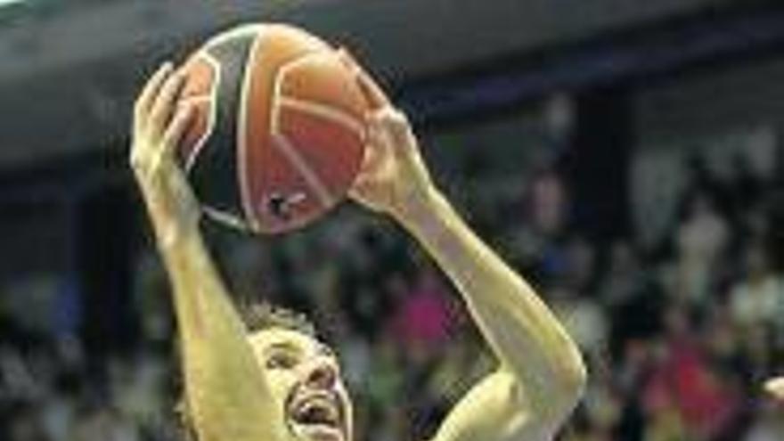 “Todos los recuerdos que tengo del Bilbao Basket son buenos, me siento muy querido”