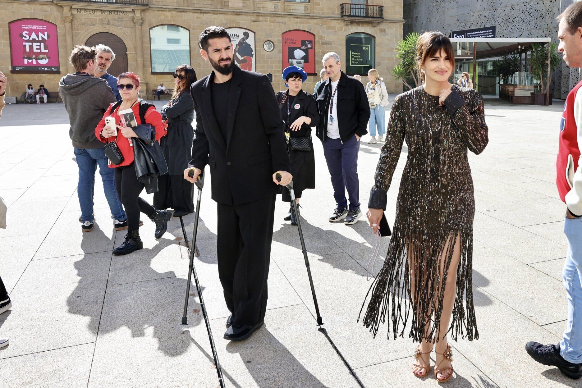 Isco Alarcón y Sara Sálamo llegan a los cines Príncipe para el estreno de la película &#039;En silencio&#039;.