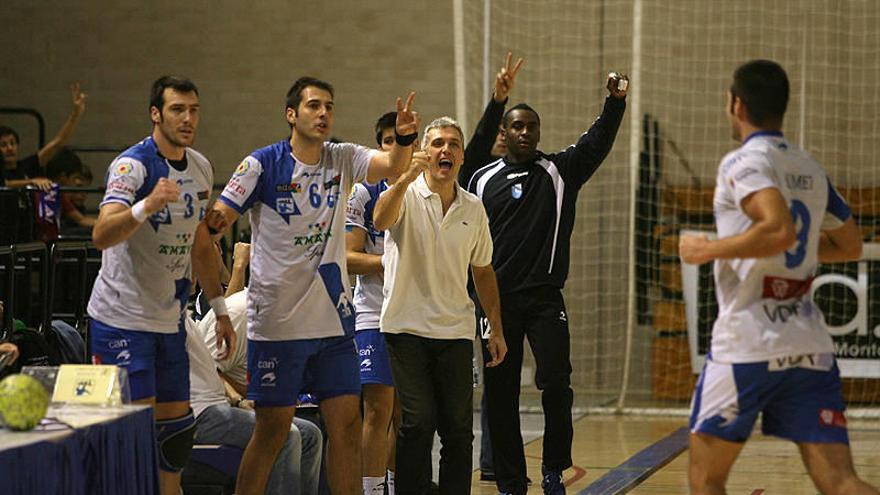 Juanto Apezetxea: &quot;Hemos sido el primer equipo de nuestra Liga&quot;
