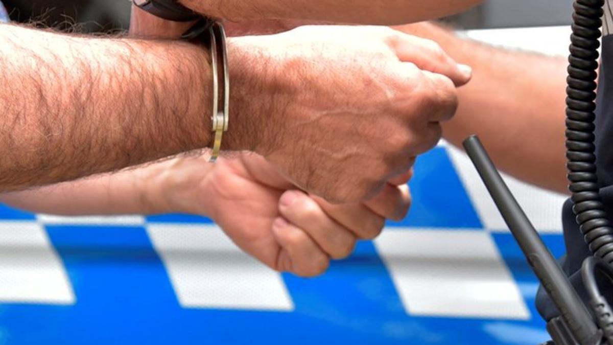 Detención de la Policía Municipal de Pamplona.