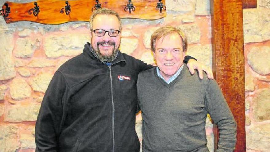 Gabi Fojón y Paco Martínez, Presidente y vocal de la Asociación de recreación Histórica Oiasso.