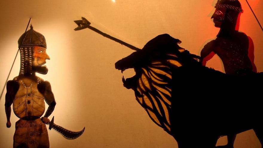 Cita con el milenario teatro de sombras en Azkoitia