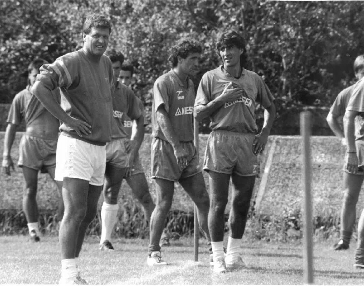 [Fotos] Benjamin Toshack recibe la insignia de oro y brillantes