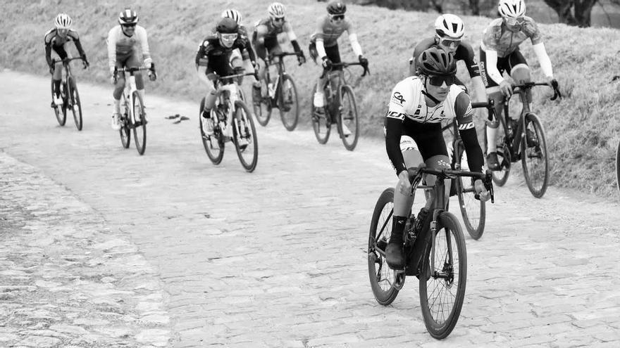 Muere un ciclista francés de 16 años por un paro cardíaco mientras disputaba una carrera