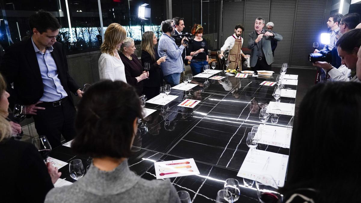 Restaurante Euskalduna by Etxanobe Euskalduna Bilbao miguel acera 2025