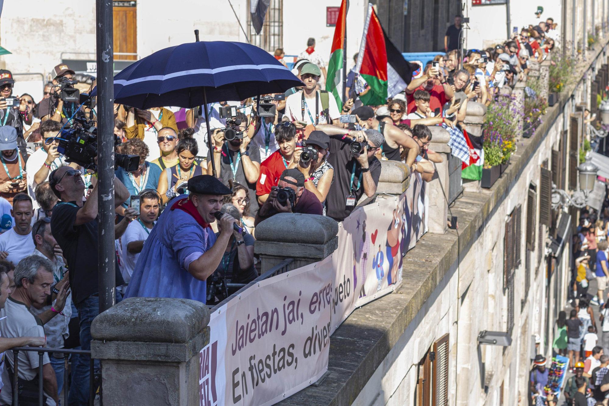 En imágenes: Así ha sido la bajada de Celedón en 2025