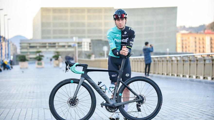 Yago Aguirre (REMBE Sauerland): &quot;Aprendo más con profesionales que como sub-23&quot;
