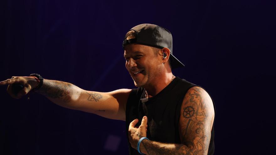 Alejandro Sanz arranca con éxito en Sevilla la gira que le acercará a Bilbao