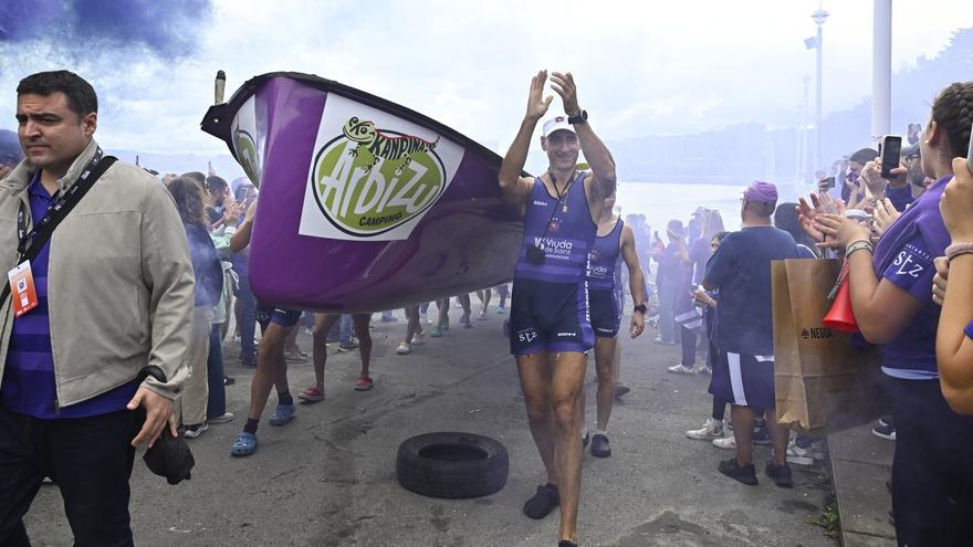 Alexander Esteban, entrenador y remero de Santurtzi: “Confiamos en mantener la columna vertebral del equipo y reforzarla”