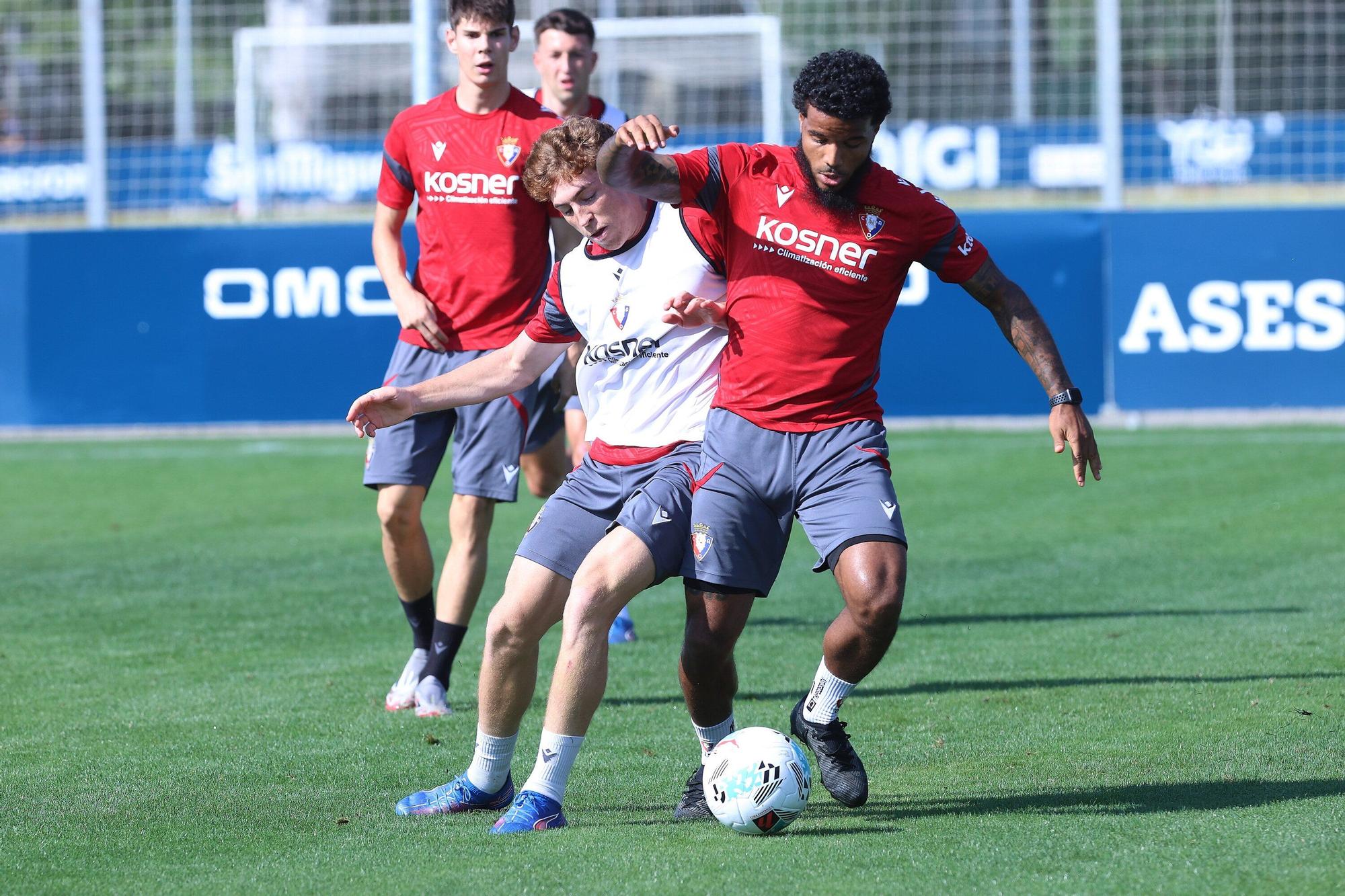 Fotos del entrenamiento de Osasuna antes del viaje a Villarreal